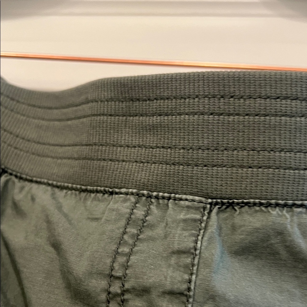 Chico's Olive Green Capris/Cropped - Picture 4 of 12